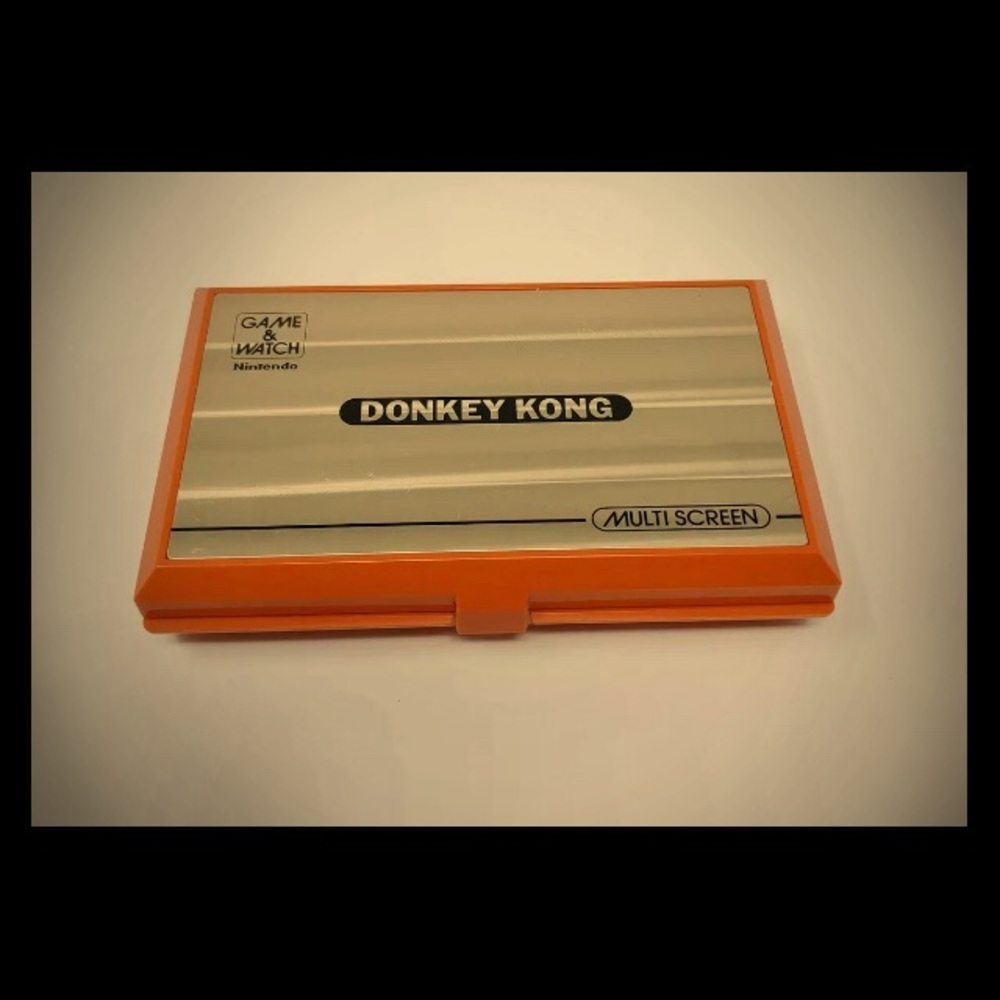 COPY - Game watch Donkey Kong 1982 DK-52 video game